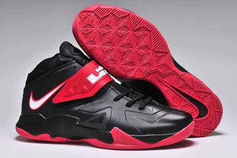 les chaussures de lebron james